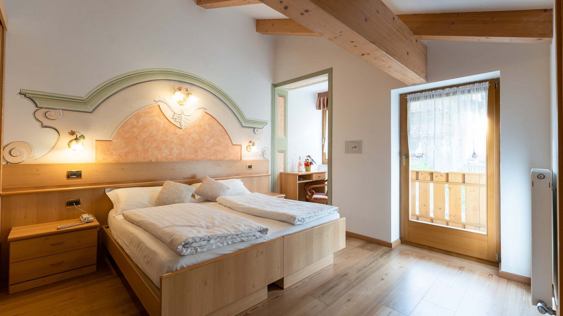 Hotel in Soraga in Val di Fassa: rooms and suites